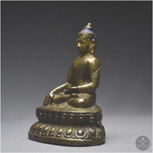 Tibet occidental, XIIIème-XIVème siècle, Représentation de Bouddha en bronze à patine brune 