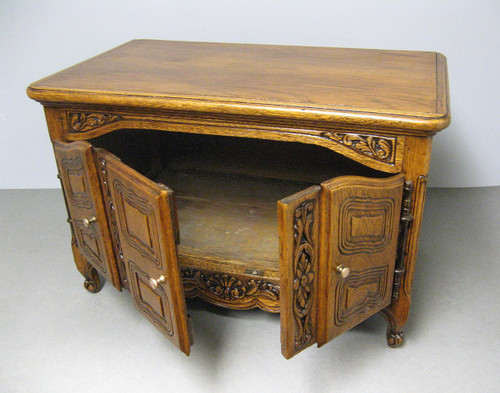 Master Cabinet. Miniature sideboard.