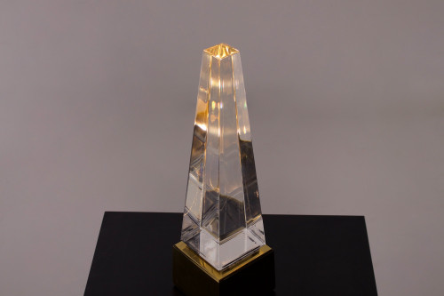 Obelisk" lamp in lucite.