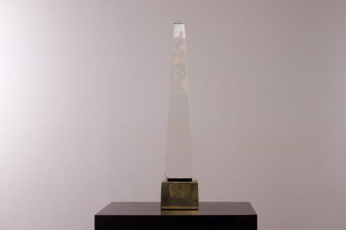 Obelisk" lamp in lucite.