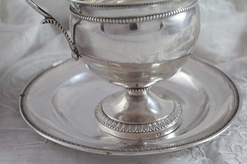 Solid silver cup and saucer 'Vieillard' hallmark, big guarantee Paris (1819-1838)