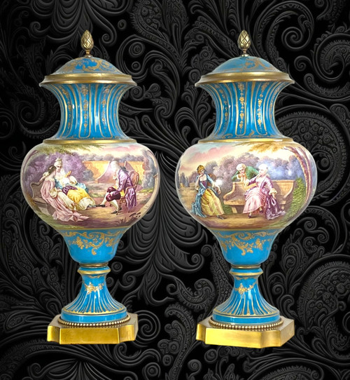 PAIR OF 19TH CENTURY VASES IN SÈVRES PORCELAIN DECORATED WITH GALLANT SCENES