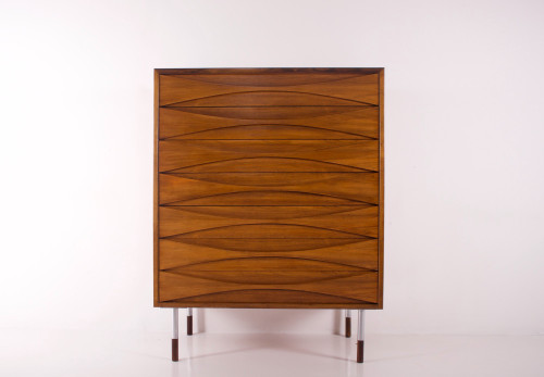 Weekly chest of drawers in rosewood, Arne Vodder.