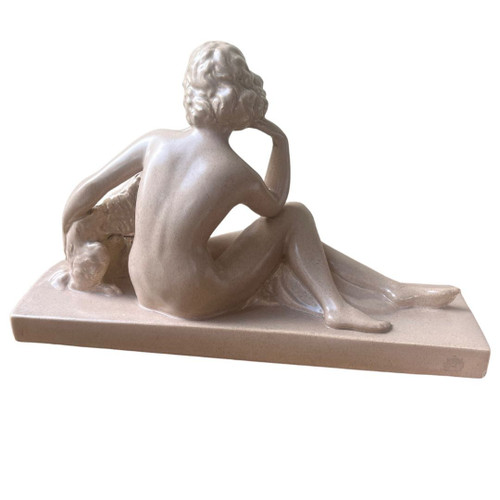 Femme Nue et Son Chien (Lévrier) - Statue en Céramique Beige - Signée Charles Lemanceau - 1930 - Art