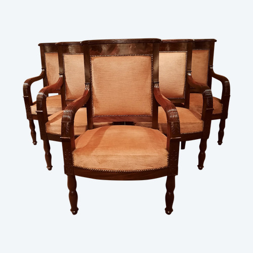 Suite de six fauteuils en acajou d’époque Empire.