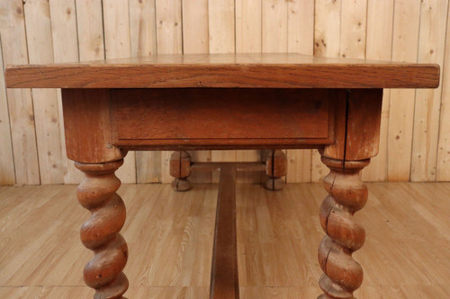 Large Farm Table Twisted Legs