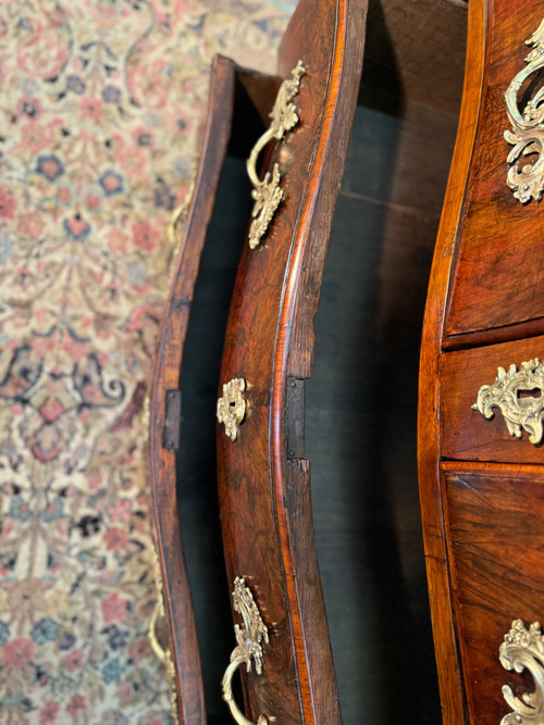 18th century Louis XV walnut chest of drawers