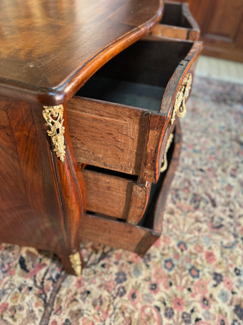 18th century Louis XV walnut chest of drawers