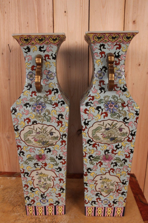 Large Pair Of Late 19th Century Chinese Porcelain Vases ( 62 Cm Height )