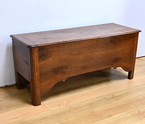 Large Oak Chest - Late 19th century