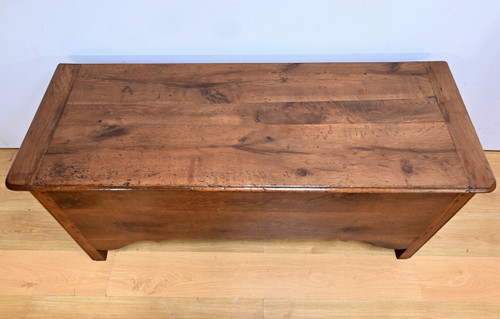 Large Oak Chest - Late 19th century