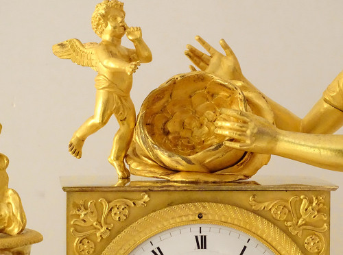 Empire Naissance De l'Amour gilt bronze clock Athenian vestal XIXth century