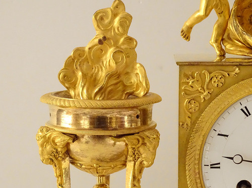 Empire Naissance De l'Amour gilt bronze clock Athenian vestal XIXth century