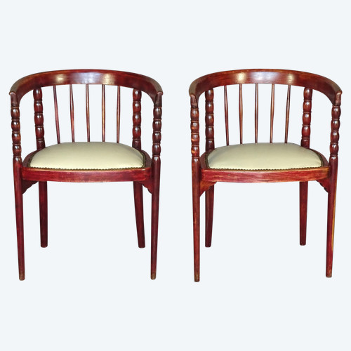 Two Thonet armchairs N° 910F from 1930, leather seat, Art Deco