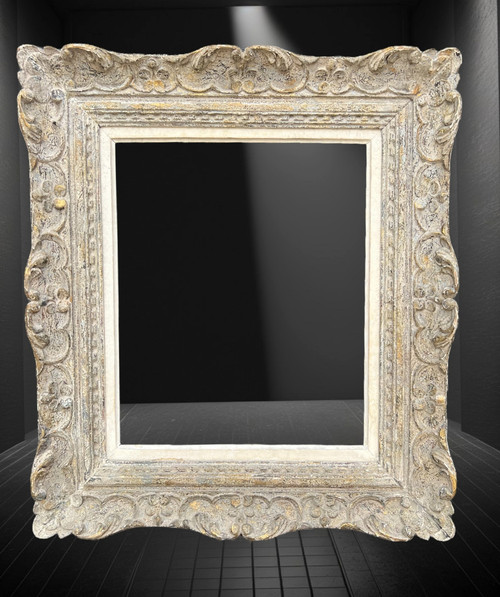 ANCIENT MONTPARNASSE FRAME IN SCULPTTED WOOD PAINTED FOR PAINTING 47 cm x 38.5 cm