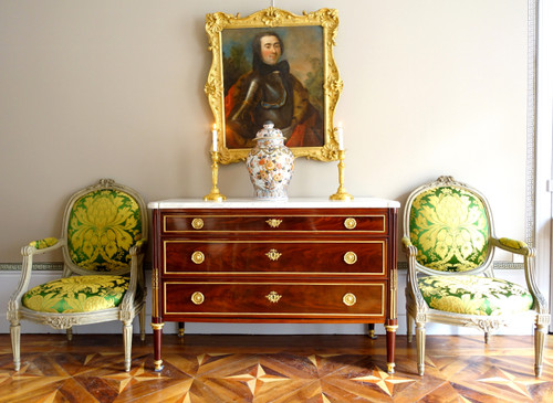 Portrait of an aristocratic officer, carved and gilded wood frame - Louis XV period 18th century