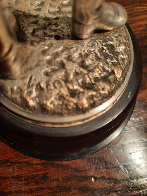 Two silver-plated bronze sculptures of Jockeys. Signed Lalouette.