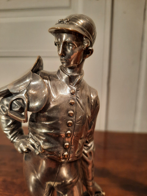 Two silver-plated bronze sculptures of Jockeys. Signed Lalouette.