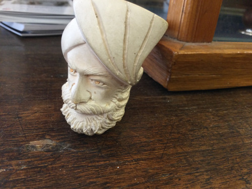 Homme au turban. Pipe en écume de mer 