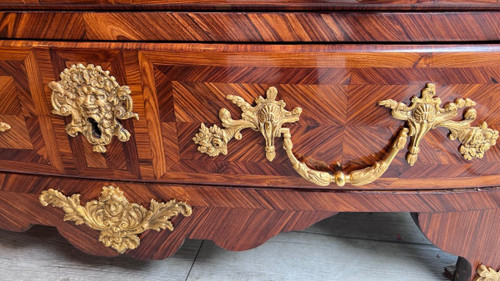 Commode D’époque Régence En Marqueterie De Bois De Violette