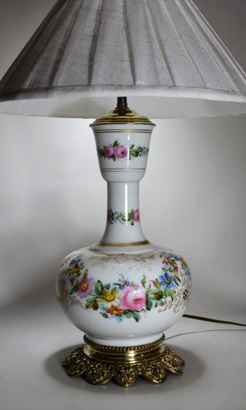 Lampe En Porcelaine De Paris. XIX ème