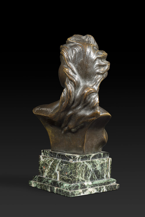 « Buste de jeune femme » en bronze de JEF LAMBEAUX (1852-1908) :