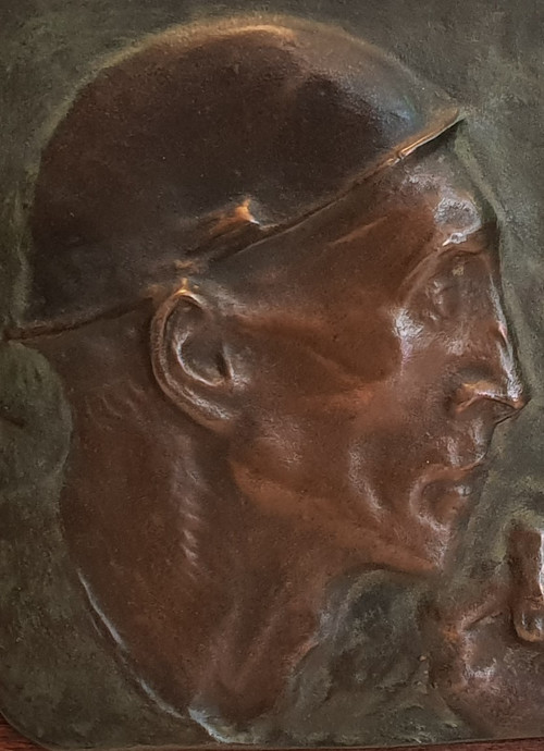 Bronzebasrelief "Der Bergmann" (1904) von CONSTANTIN MEUNIER (1831-1905)