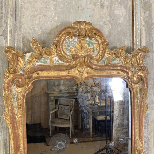 Miroir en bois doré XVIII