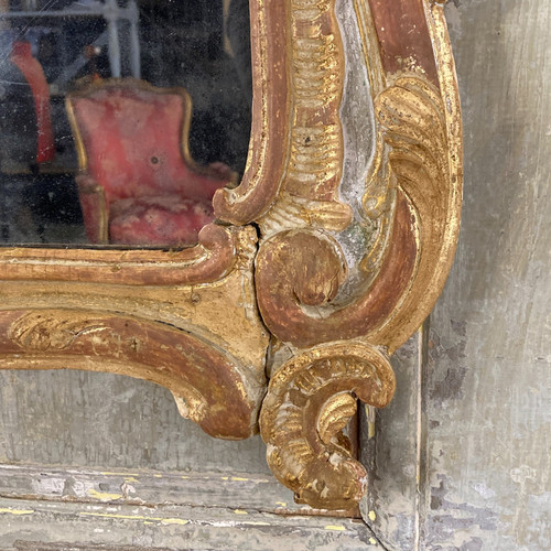 Miroir en bois doré XVIII