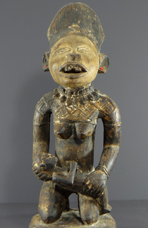 Democratic Republic of Congo, Yombe People, Carved Wooden Sculpture, 20th Century.