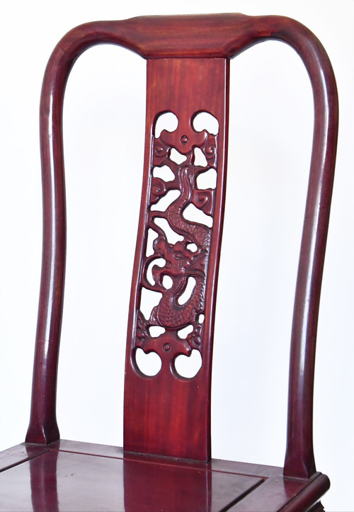 Suite of 10 Chinese chairs in red lacquer