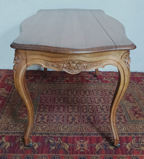 Table de milieu Louis XV en noyer