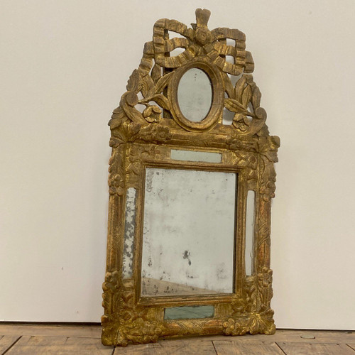 18th century mirror with glazing beads