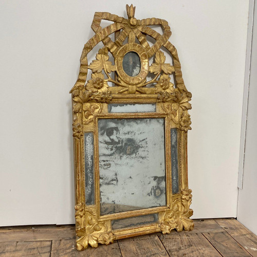 18th century mirror with glazing beads