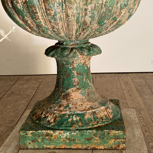 Large 19th century cast iron basin