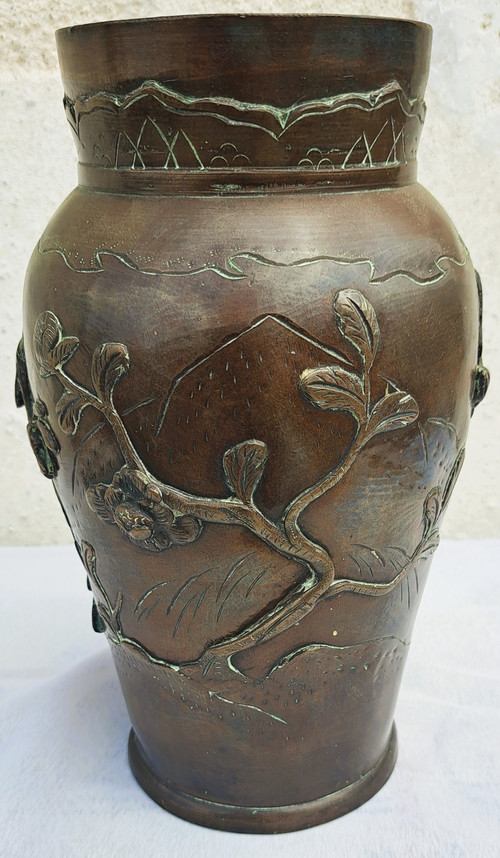 Vase en Bronze Japonais de l'Époque Meiji avec Oiseaux et Fleurs