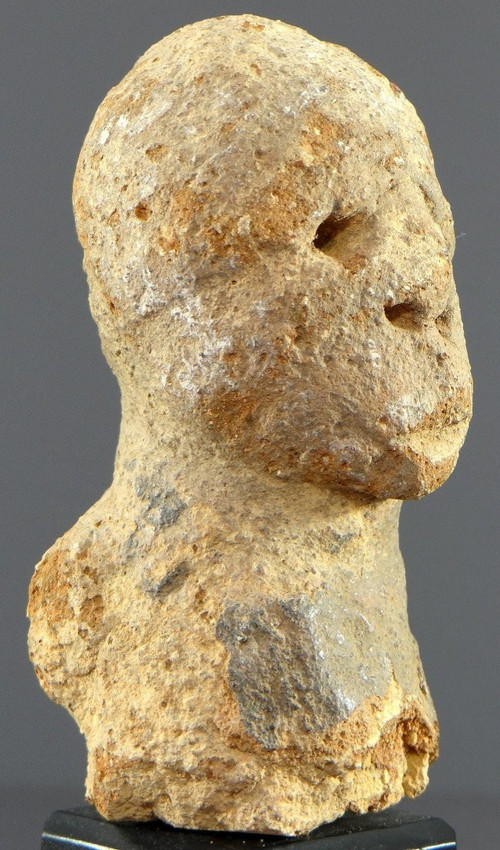 Nigéria, Culture Katsina, XIXème Siècle Ou Antérieur, Très Ancienne Tête En Terre Cuite .