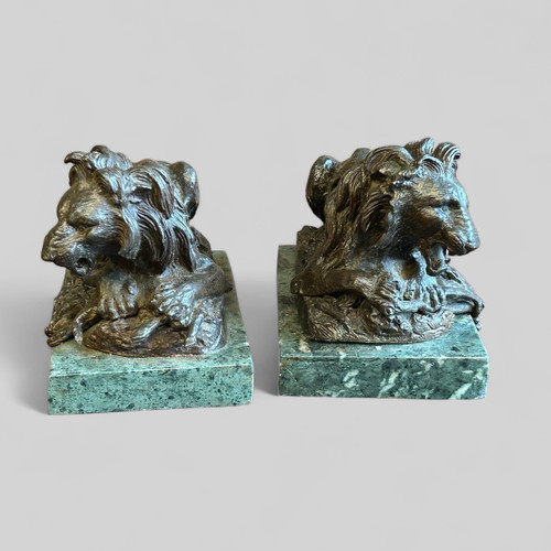 Pair Of Lions In Bronze XIX Period Marble Bases