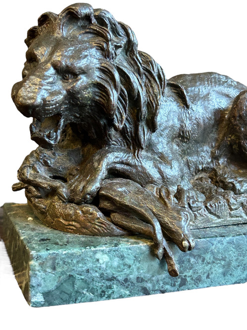 Pair Of Lions In Bronze XIX Period Marble Bases