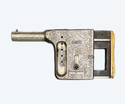 Pistolet à répétition automatique « GAULOIS » N°2, argenté, avec étui - France - XIXème siècle