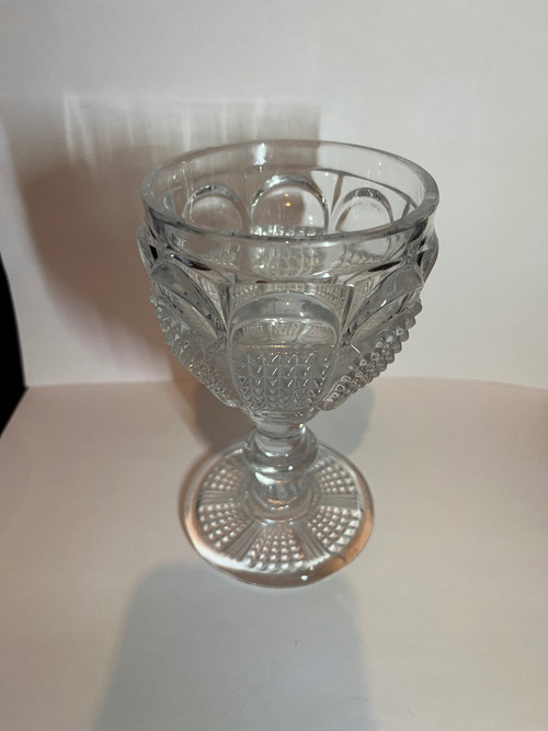 Beautiful and heavy “Charles X” glass in molded crystal with diamond points