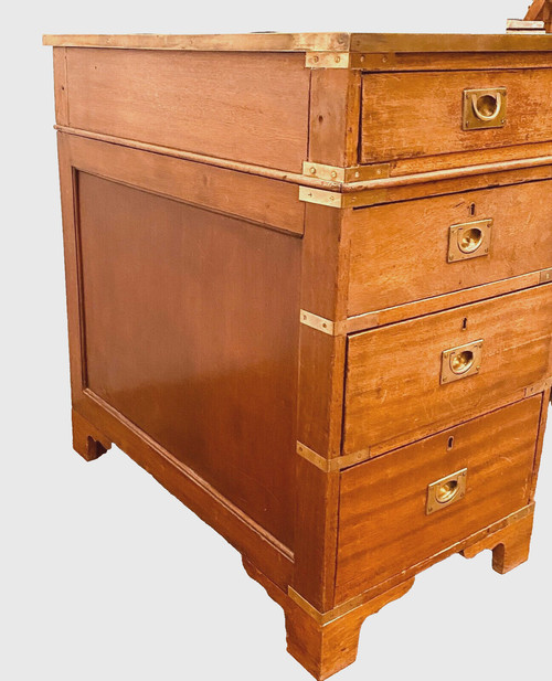 Regency flat desk in mahogany and mahogany veneer