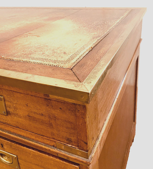 Regency flat desk in mahogany and mahogany veneer