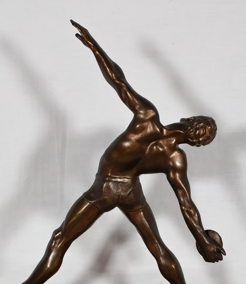 Bronze sculpture with bronze patina Art Deco period