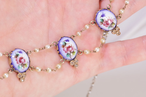 Antique half set necklace earrings with flowers and pearls in 9k gold, Dutch half set, diamond