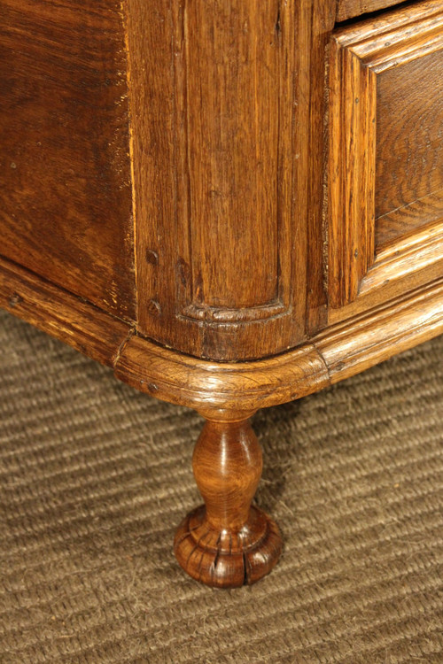 18th century chest of drawers