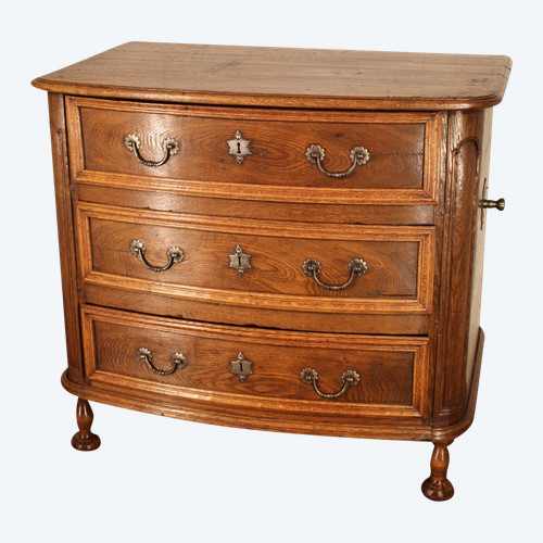 18th century chest of drawers