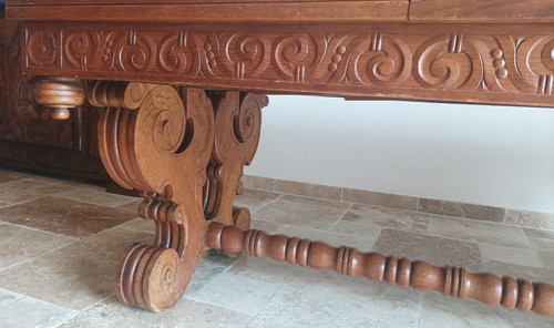 Rocaille table in carved solid oak