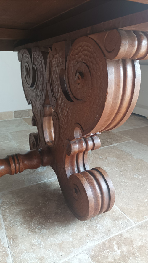 Rocaille table in carved solid oak