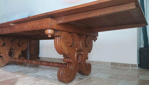 Rocaille table in carved solid oak